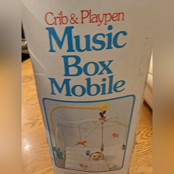 Fisher Price Vintage 1973 Crib & Playpen Music Box Mobile in box - Picture 8 of 12